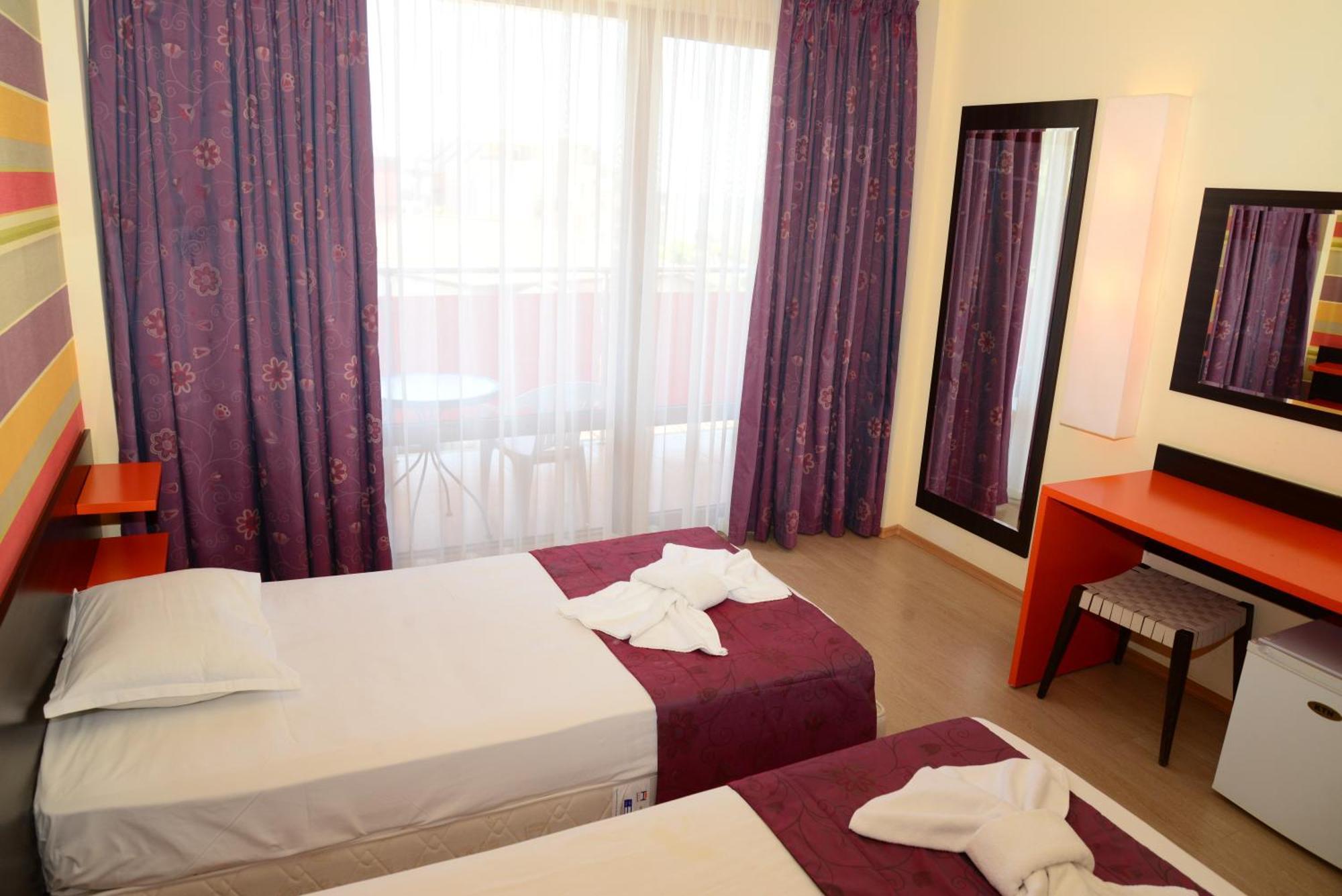 North Beach Hotel Primorsko Bagian luar foto